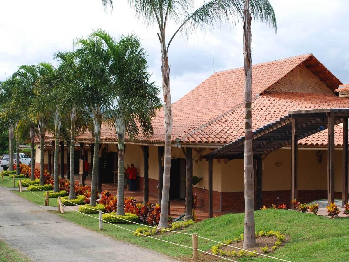 Decameron Panaca Quimbaya Exteriör bild